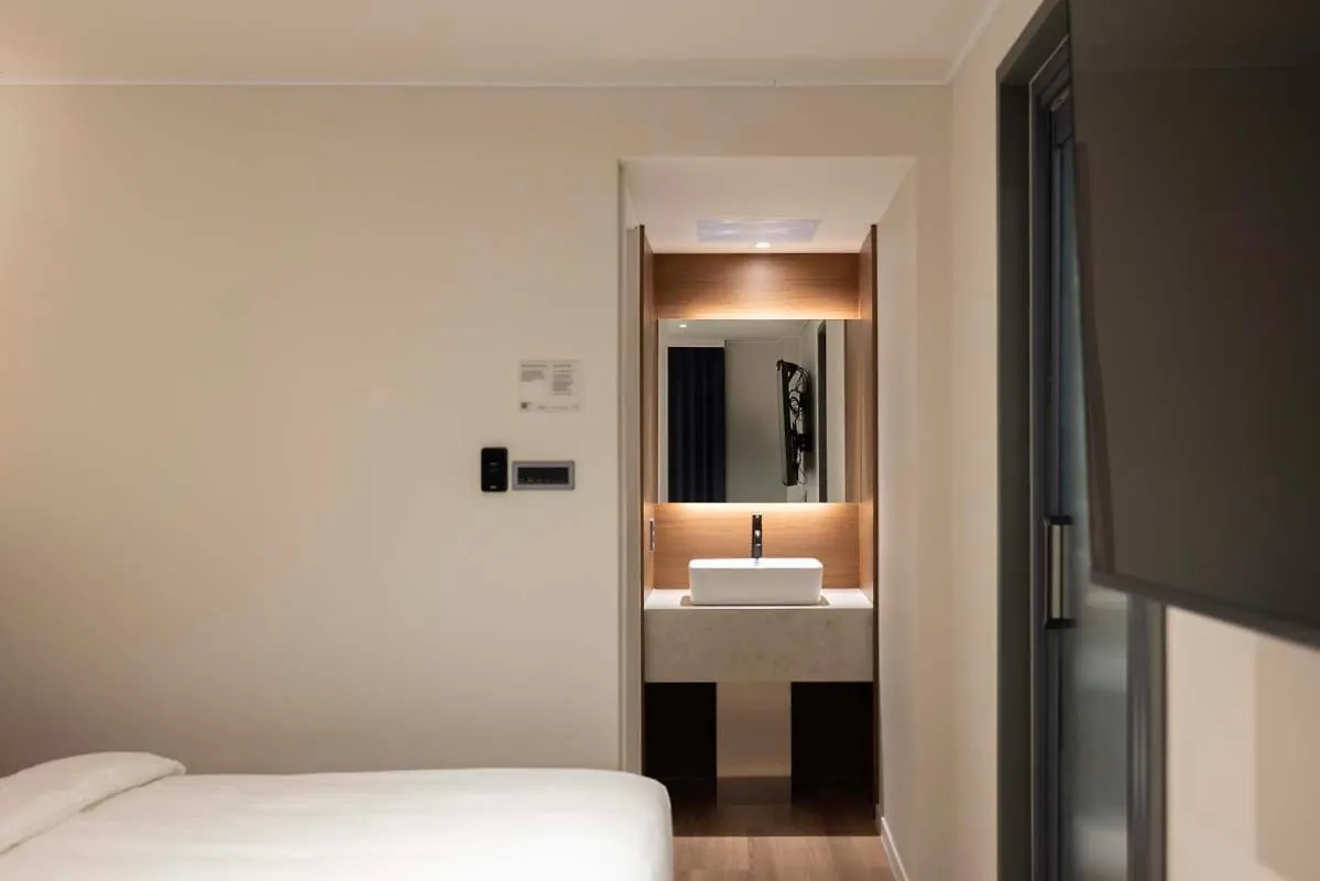 Aank Hotel Yeongdeungpo ソウル特別市 0*,  韓国