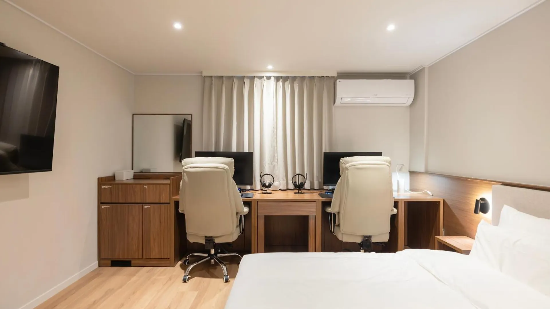 Aank Hotel Yeongdeungpo Seul